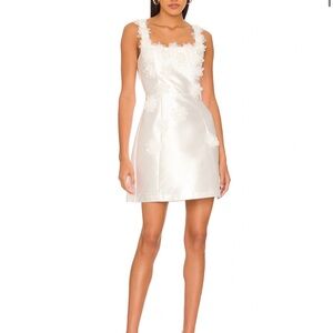 Elliatt Elder Dres X Revolve